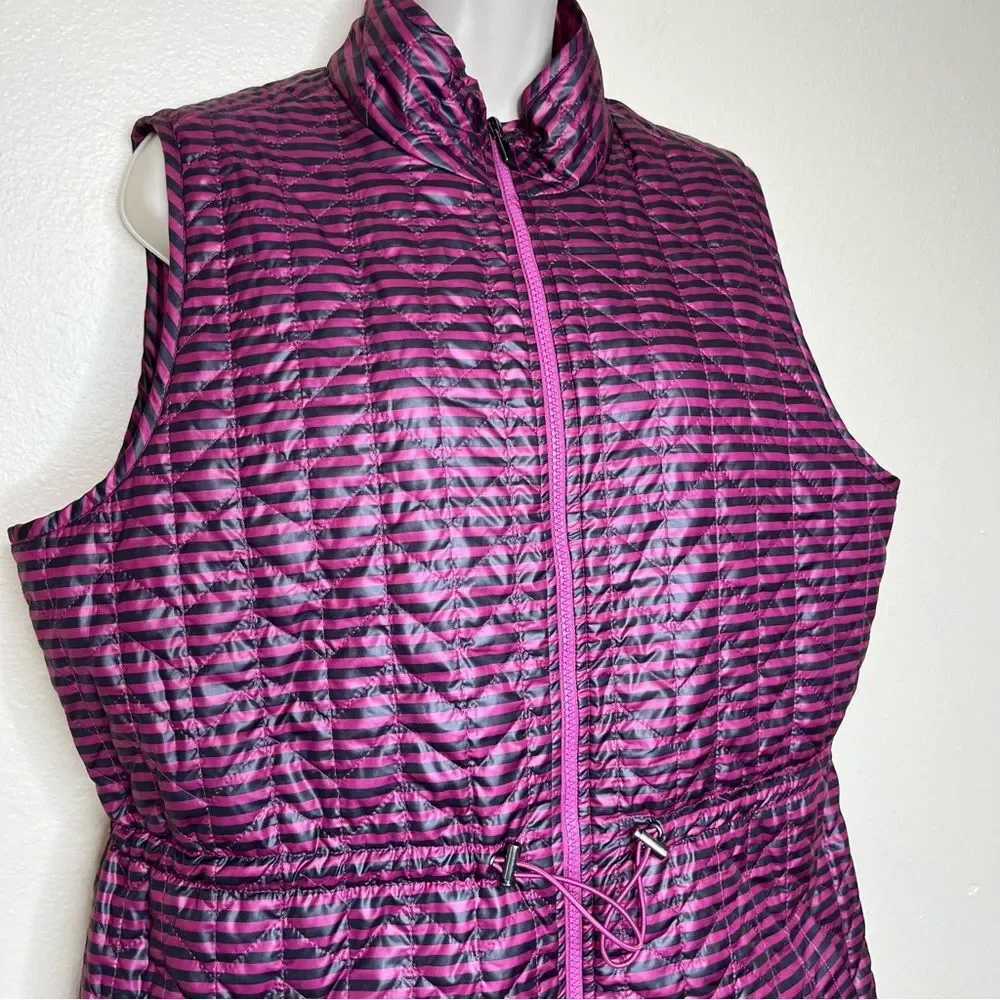 Chicos Zenergy Reversible Quilted Vest Berry Black Stripe Women Large Sleeveless
